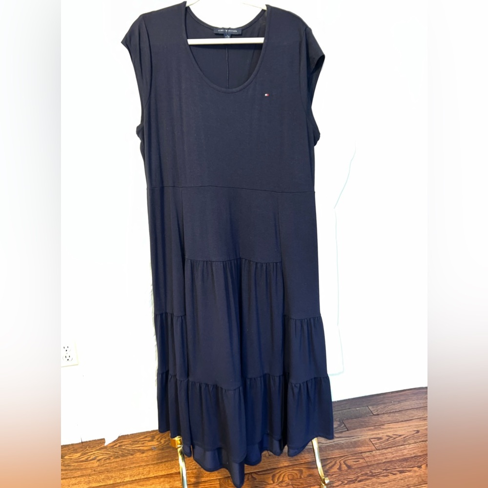Tommy Hilfiger Navy Tiered Maxi Dress. XL Very Roomy